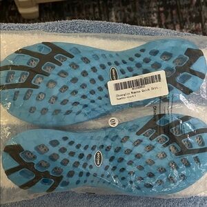 Saucony Aqua Mesh Shoes with Black and Red Details